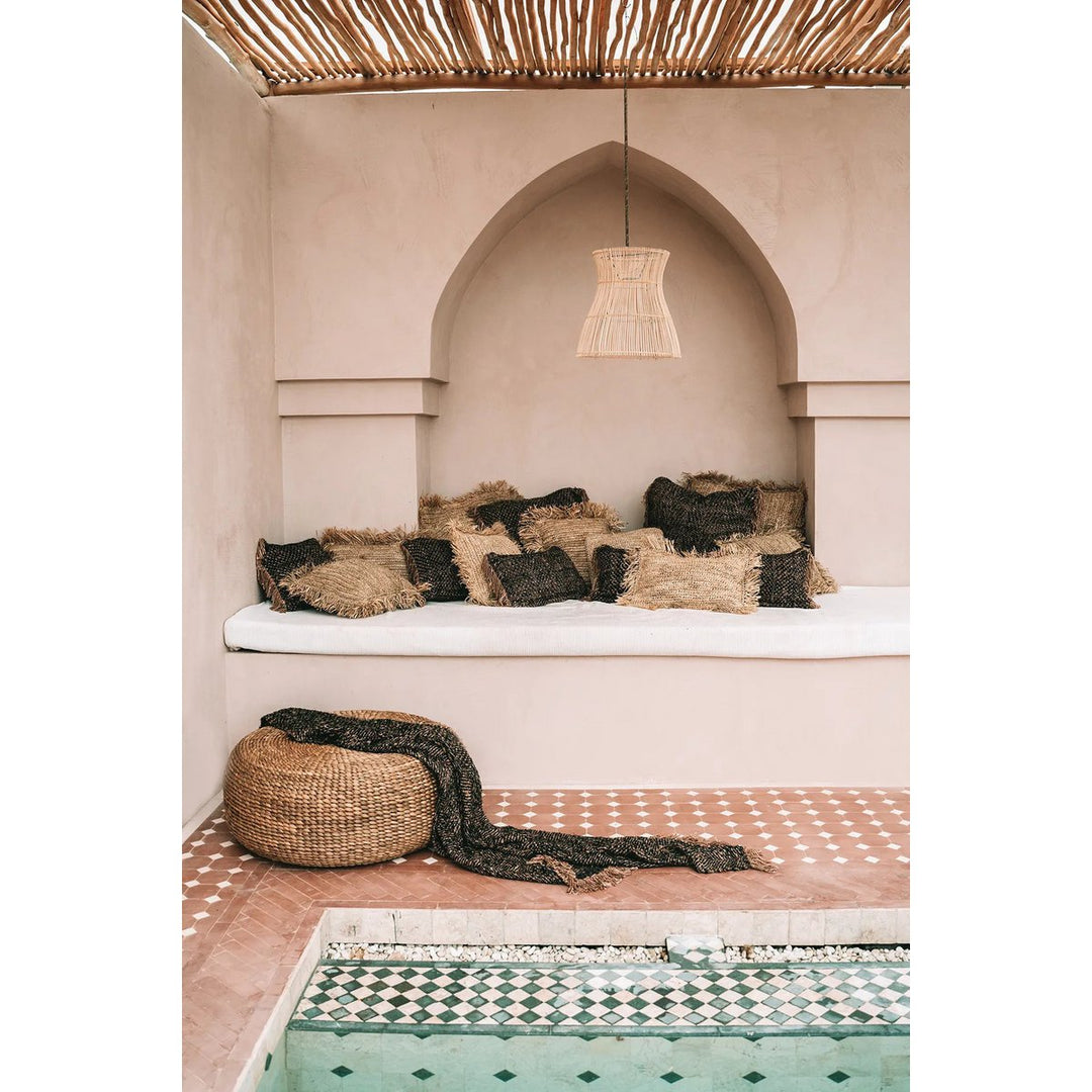 Der Hyazinthen Hocker – handgefertigter Pouf aus Wasserhyazinthe & Holz