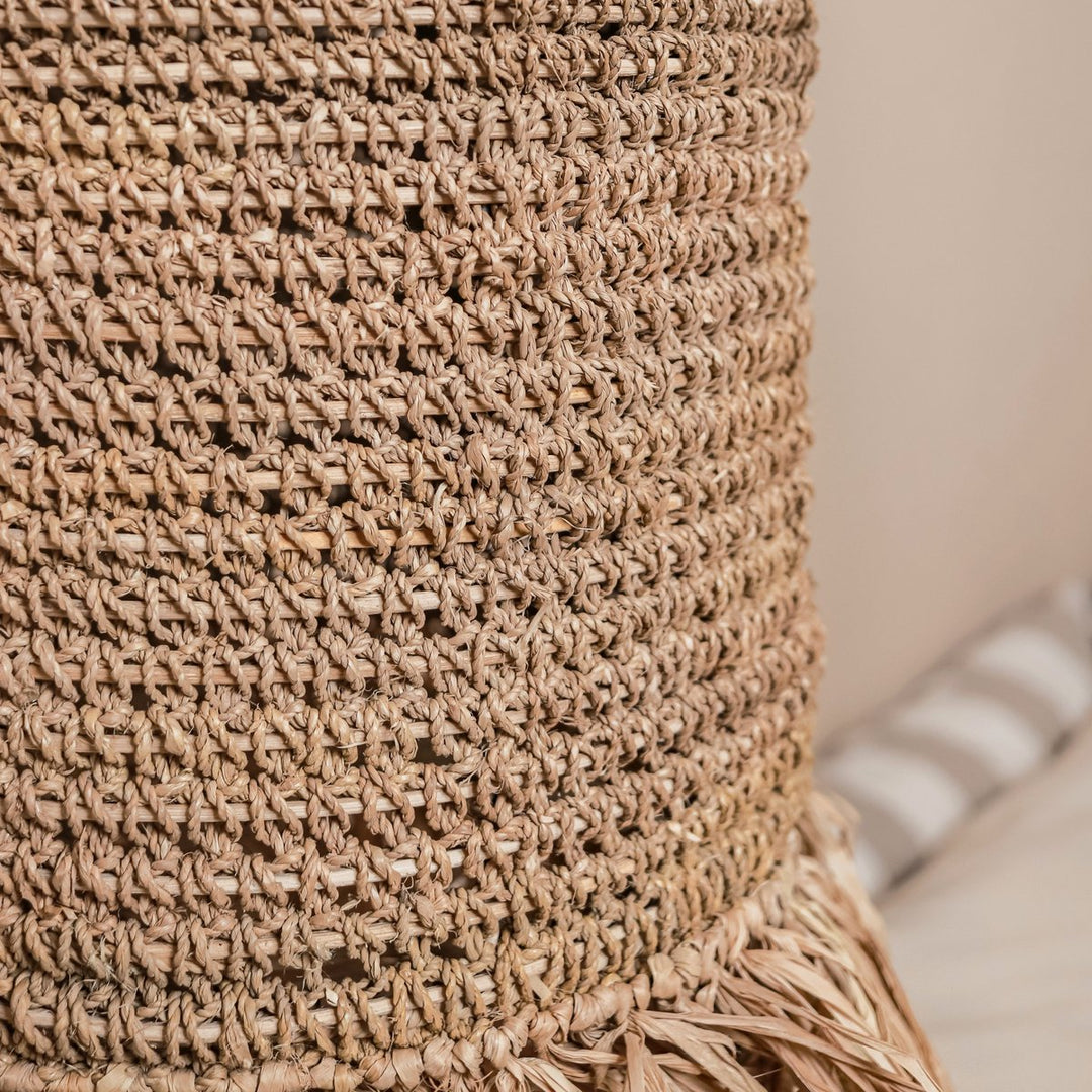 Boho Lampenschirm KAWAH – Raffia-Pendelleuchte mit Fransen– Handgefertigt & Nachhaltig