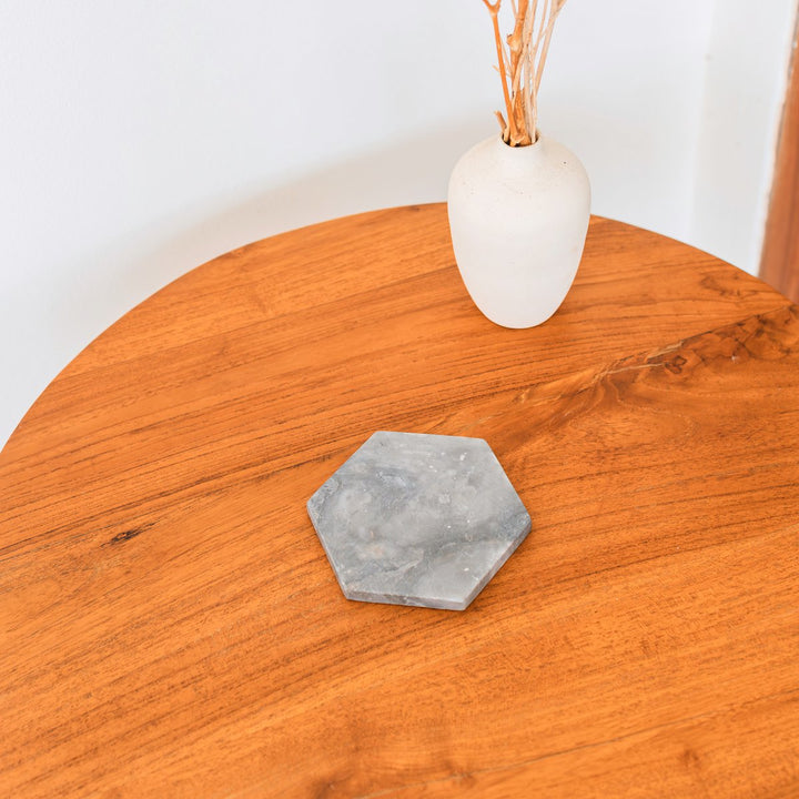 graue Marmoruntersetzer INAI – 4er- oder 8er-Set