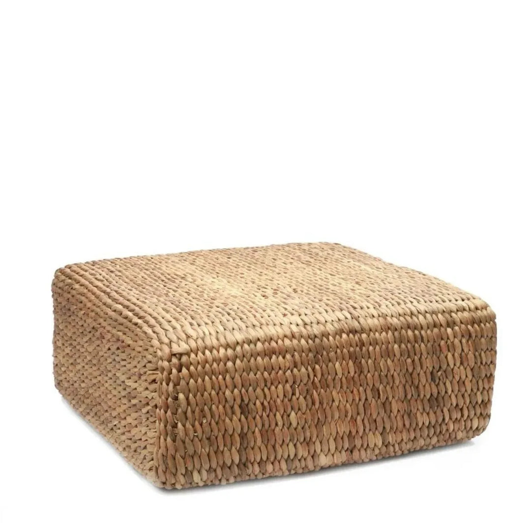 Der "The Hyacinth Pouffe" Square – Boho Sitzpouf aus Wasserhyazinthe
