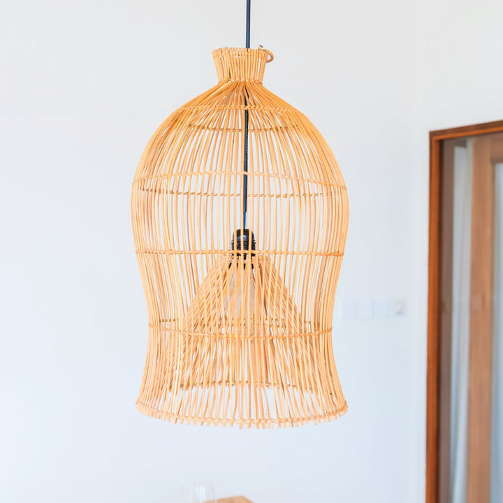 Handgefertigter Rattan-Lampenschirm MAHARA – Boho Deckenlampe