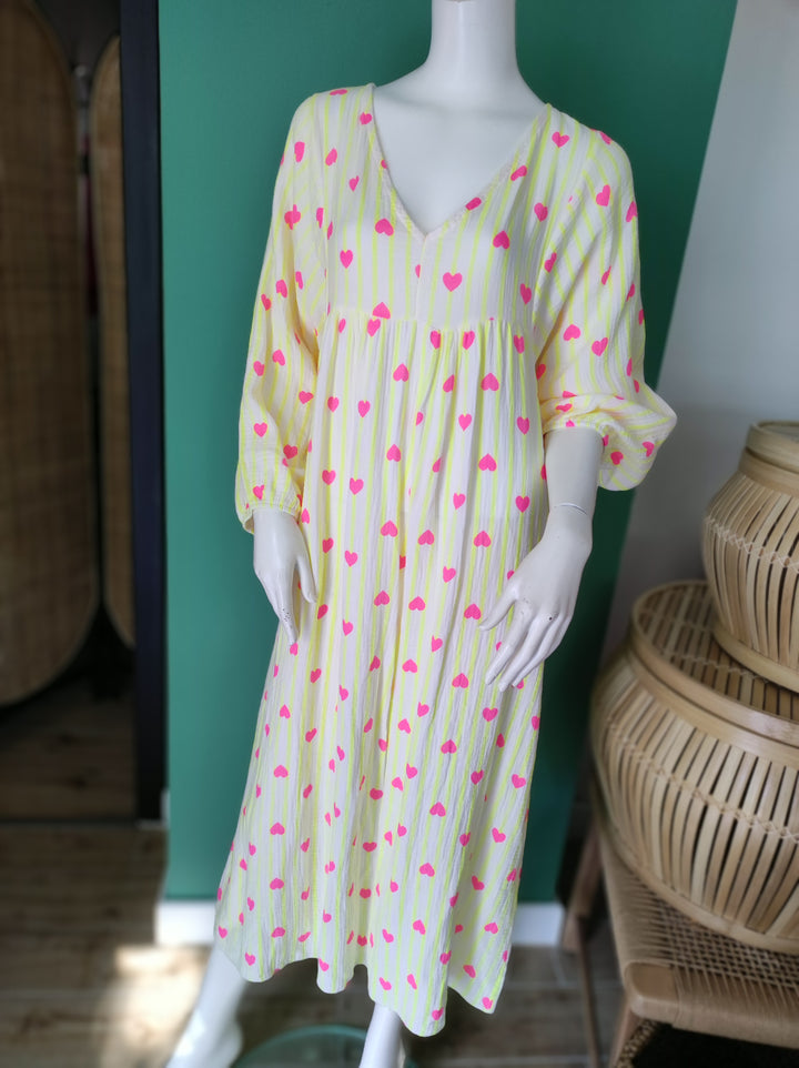 Boho-Maxikleid | Leicht & Luftig mit Streifen und Herzchen / gelb