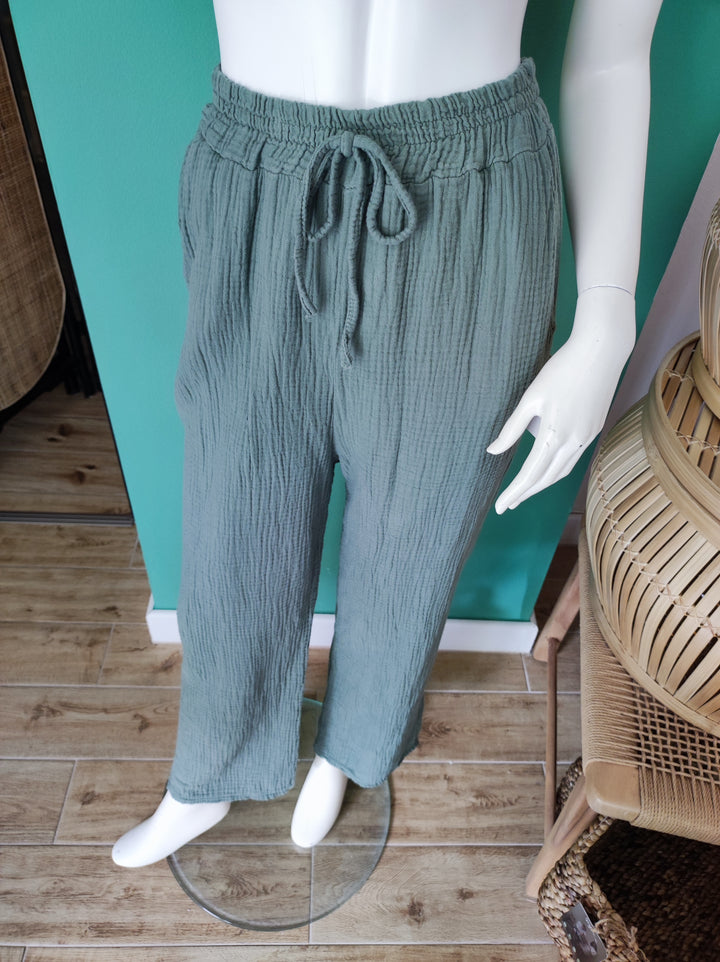 Boho Musselin-Hose – Leicht & Elegant / olivgrün