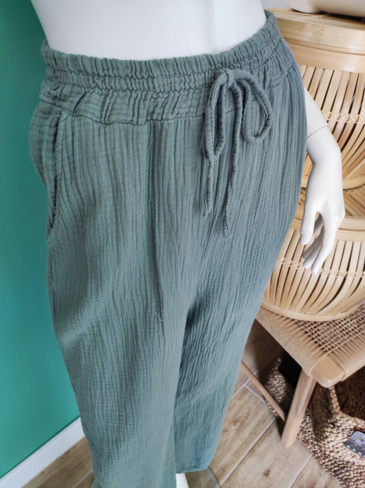 Boho Musselin-Hose – Leicht & Elegant / olivgrün