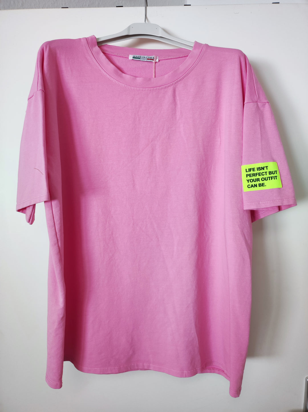 Shirt - rosa - Statement Patch Neon Ärmel