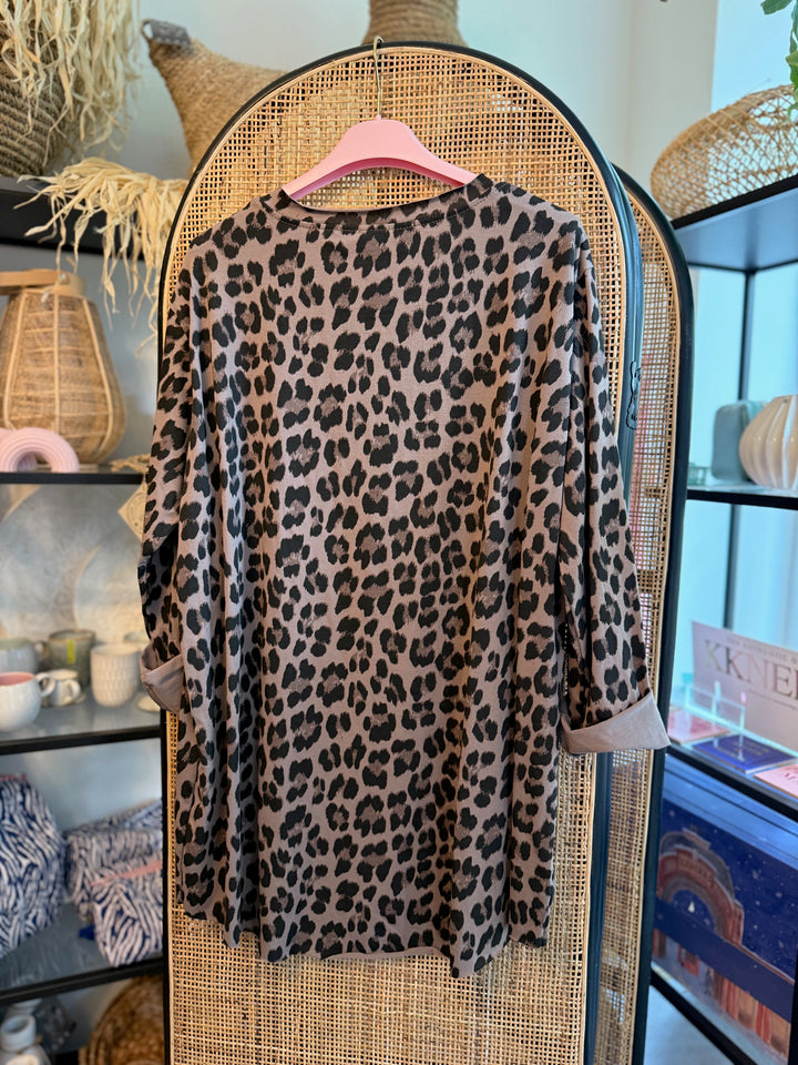 Shirt - Namaste - Leo dunkel - neonpink