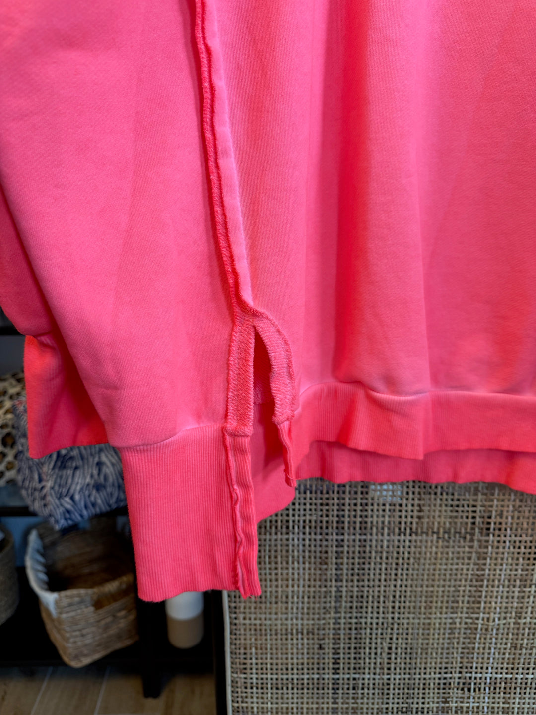 Pulli SPRAY Neonpink - weit, auffällige Nähte