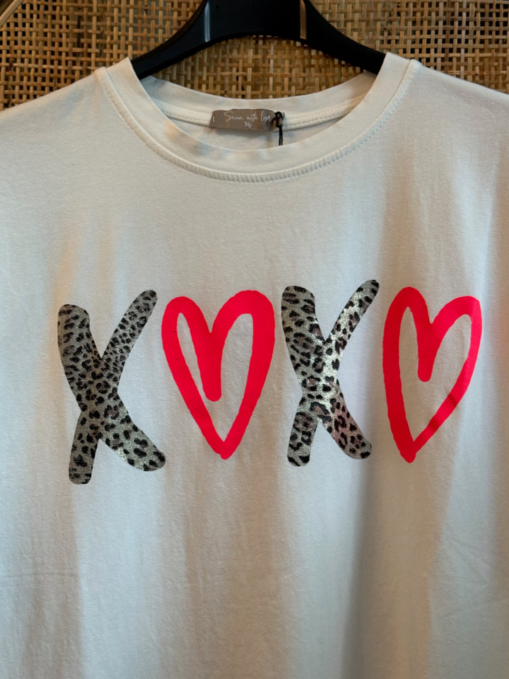 Shirt XOXO - Leo weiss-neonpink