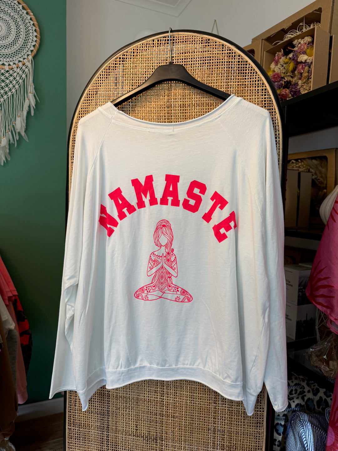 Shirt NAMSTE - weiß neonpink - langarm