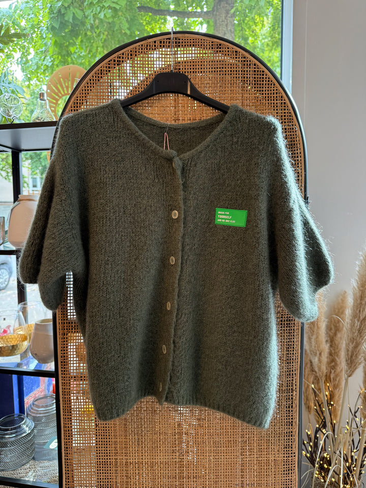 Cardigan / Strickjacke - kurzarm - oliv - Textfeld Neon