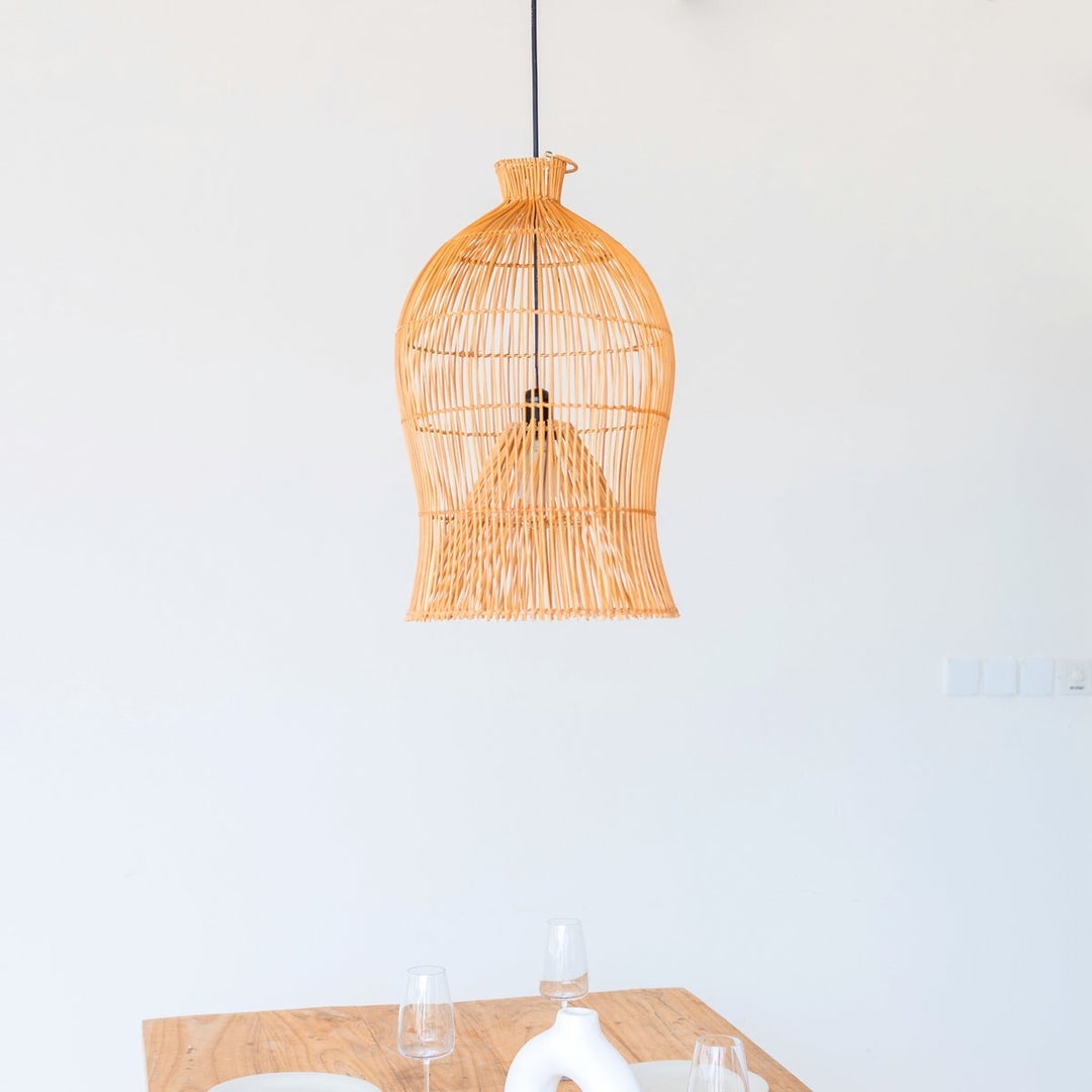 Handgefertigter Rattan-Lampenschirm MAHARA – Boho Deckenlampe