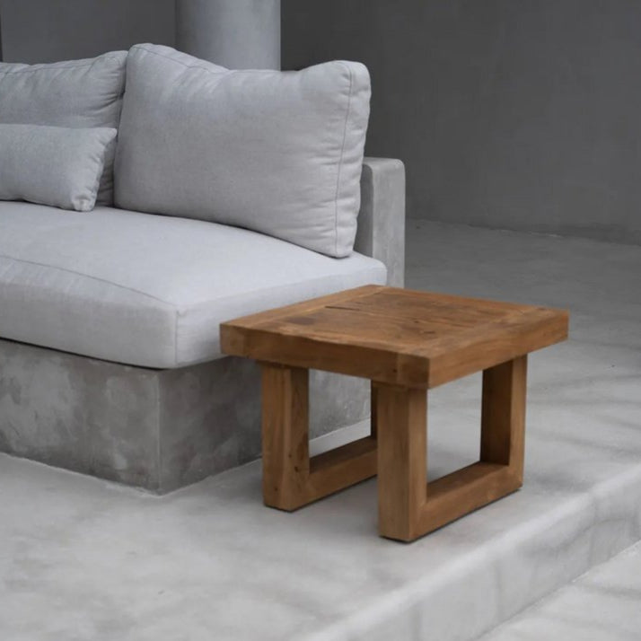 Der Beistelltisch aus recyceltem Teakholz – Natur - Boho Einrichtung