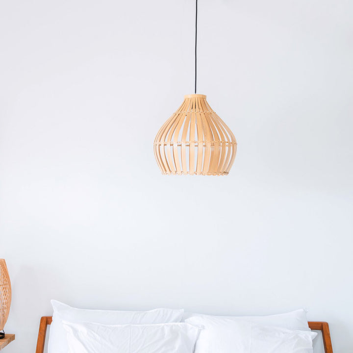 Bambus-Lampenschirm KIRMA – Handgefertigte Boho-Pendelleuchte in Glockenform