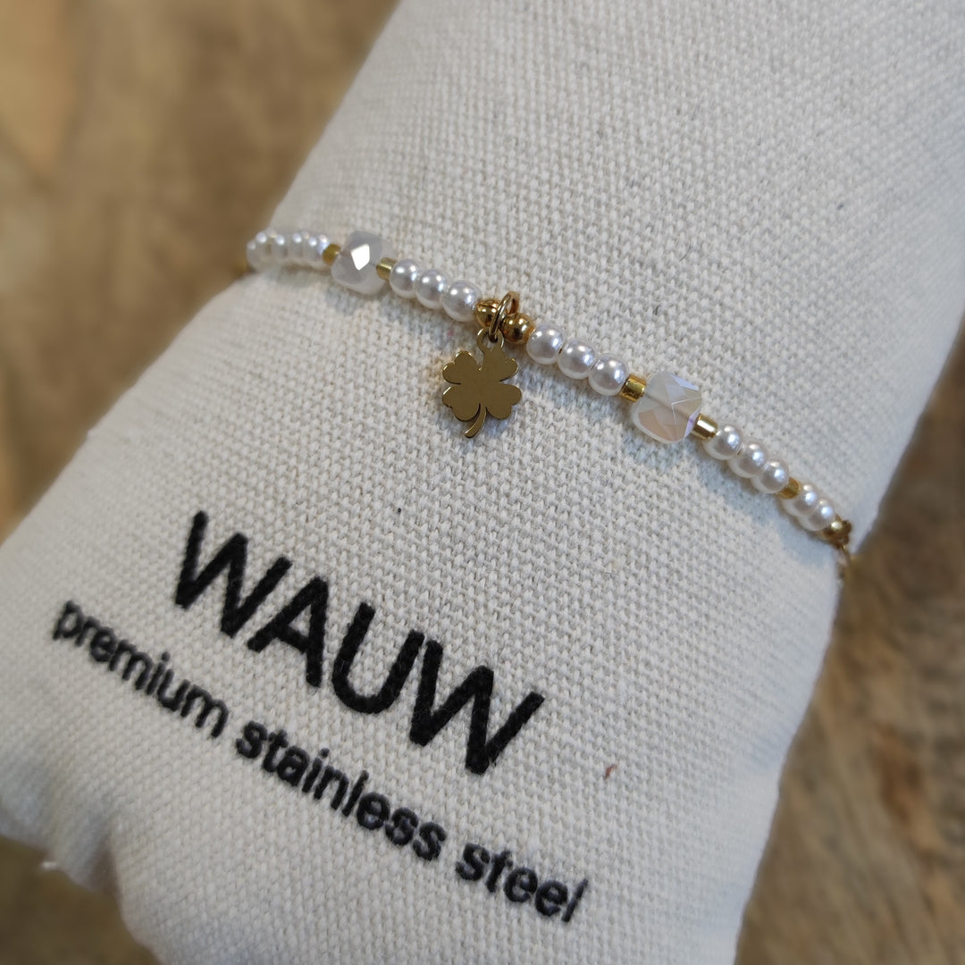feines Armbändchen (002)