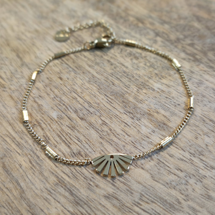 feines Armbändchen (009)