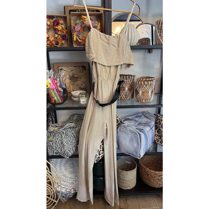 Jumpsuit mit Gürtel - beige