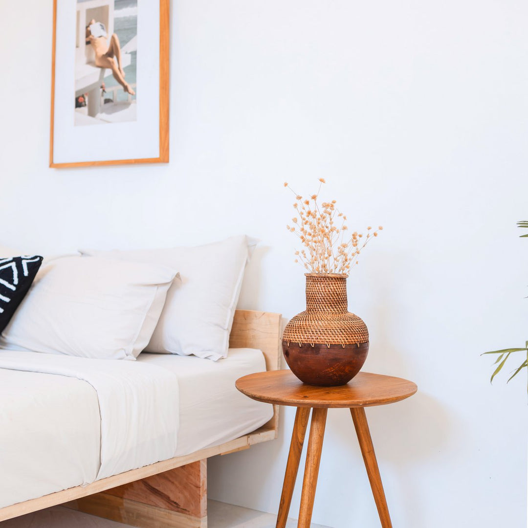 Boho-Dekovase KAMARI - Rattanvase - Holzvase - Vase aus geflochtenem Rattan und Holz
