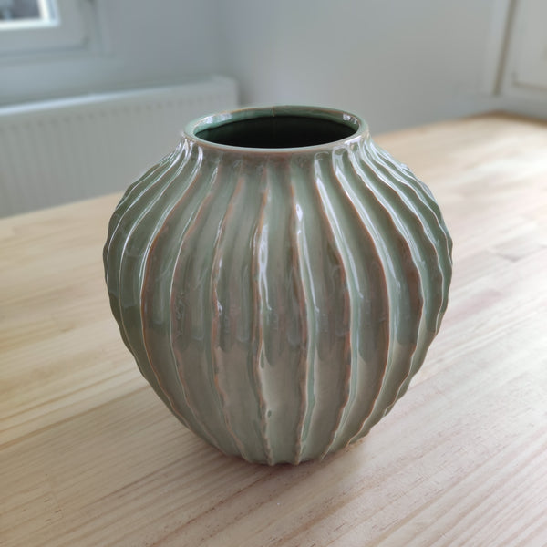 Dekovase Grün – Moderne große Keramikvase für frische Blumen & Trockenblumen
