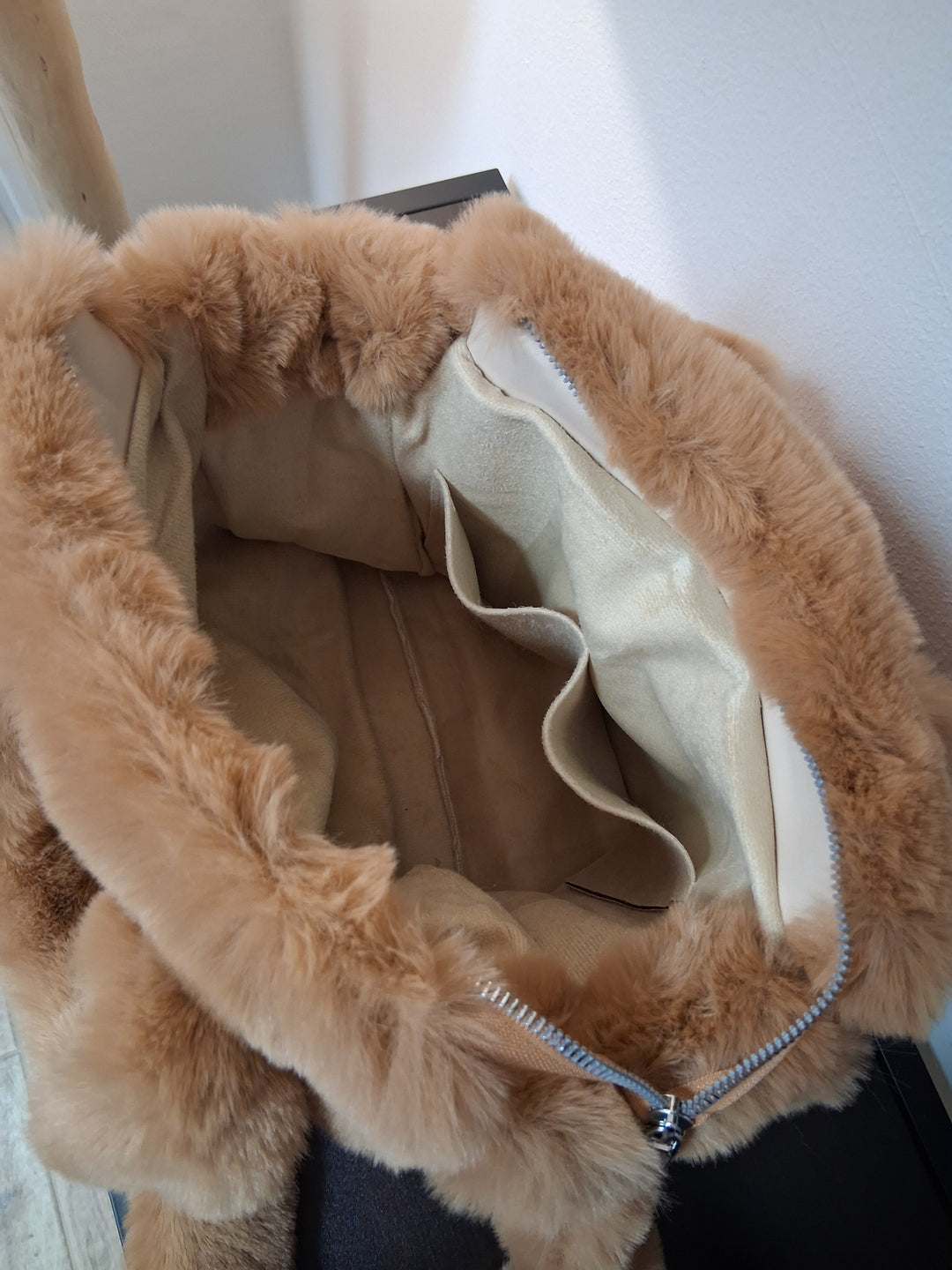 flauschige Handtasche - camelbraun - Teddyfell