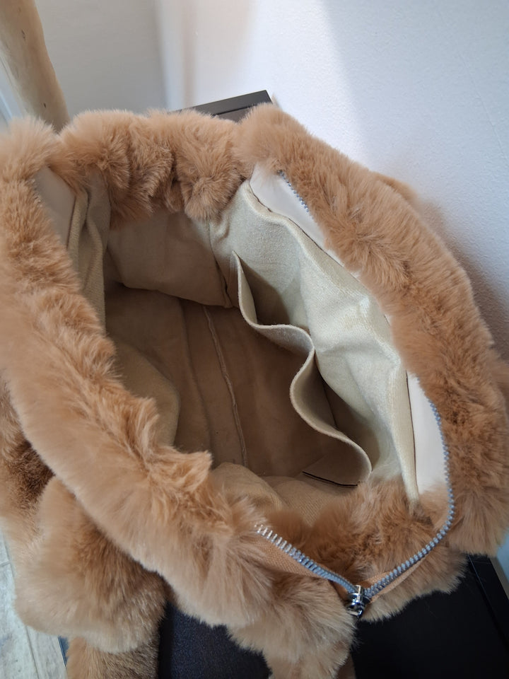 flauschige Handtasche - camelbraun - Teddyfell