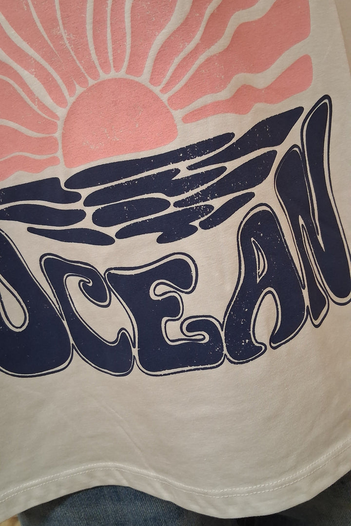 T-Shirt - weiß mit großem Frontprint LISTEN to the OCEAN