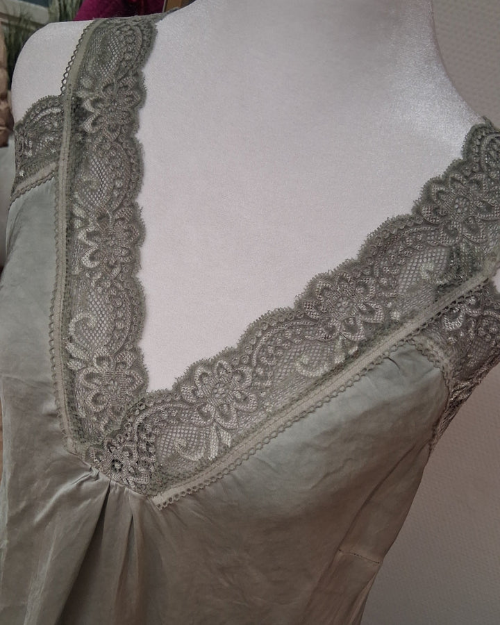 Cami Top - Top mit Spitzenträgern - Satin Look - 4 Farben