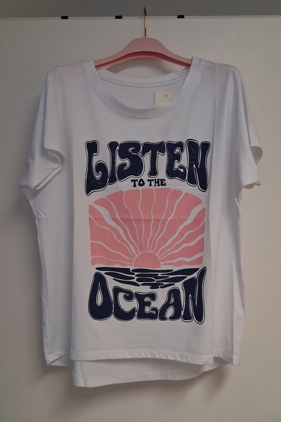 T-Shirt - weiß mit großem Frontprint LISTEN to the OCEAN
