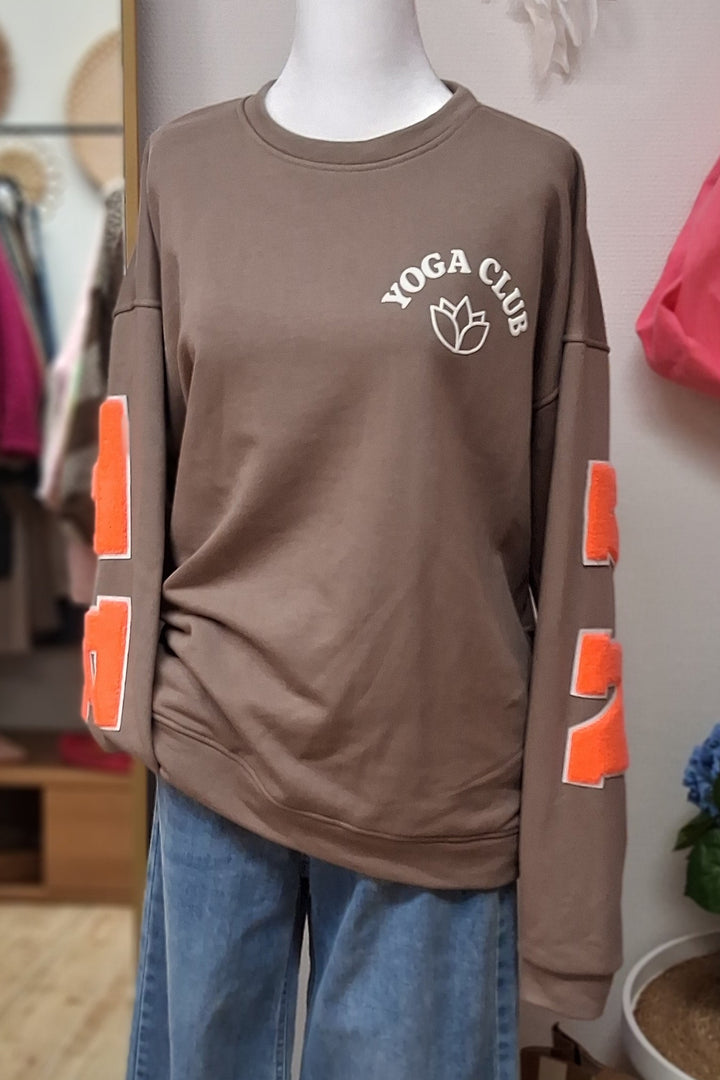 Pullover YOGA CLUB / NAMASTE - Oversize Sweatshirt - div. Farben