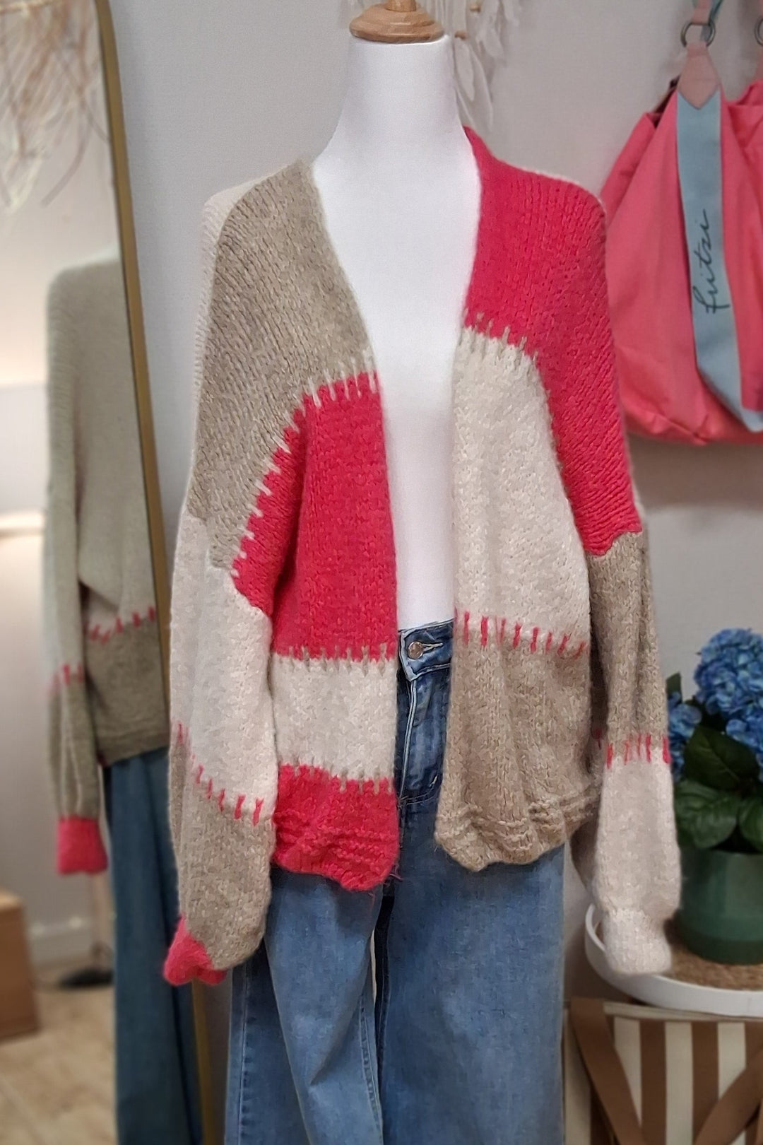Cardigan - Strickjacke - weiß beige pink