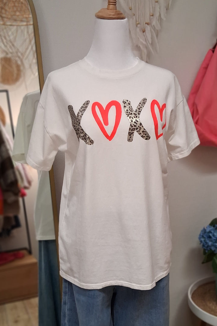 T-Shirt XOXO - weißes Shirt mit Neon & Leoprint