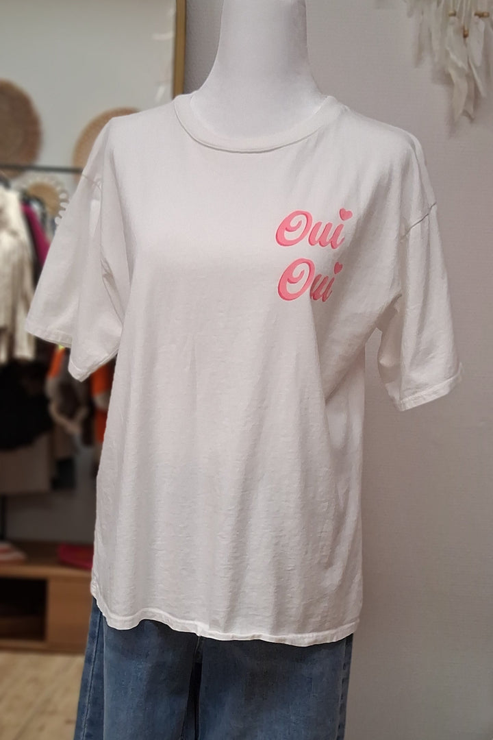 T-Shirt OUI OUI - Shirt weiß & Neonpink - Rückenprint