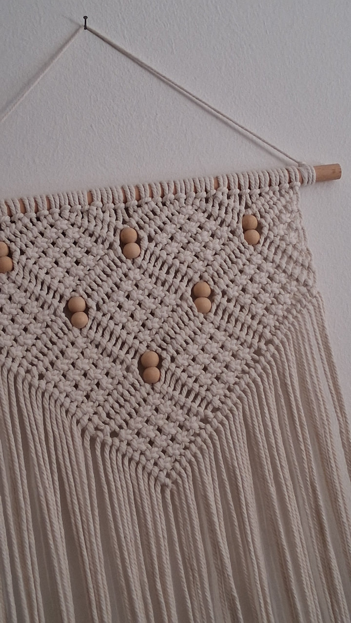 Makramee Boho Wandhänger mit langen Kordeln