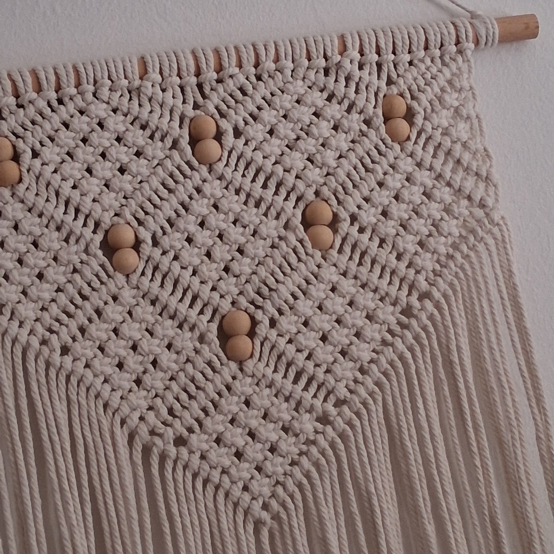 Makramee Boho Wandhänger mit langen Kordeln