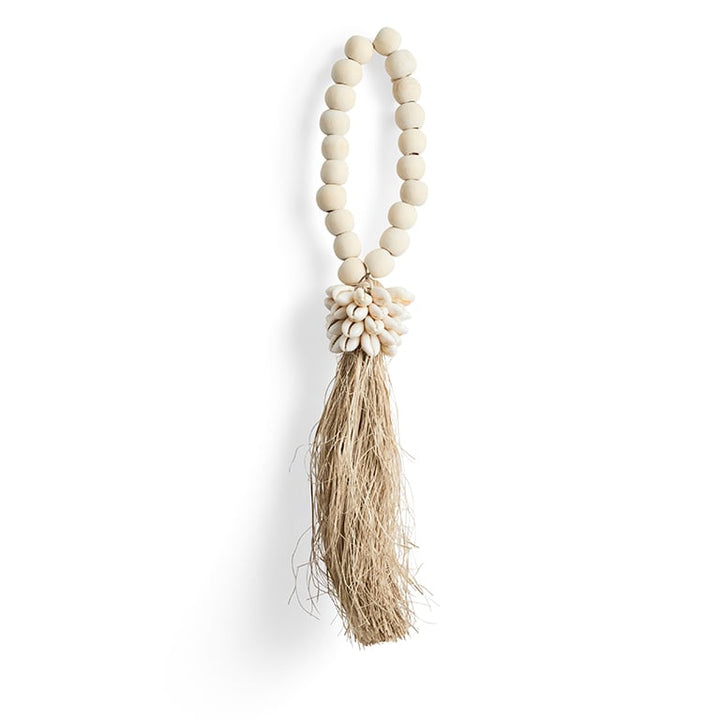 Dekohänger COWRIE KRAAL - Quaste mit Kaurimuscheln & Bast & Holzperlen