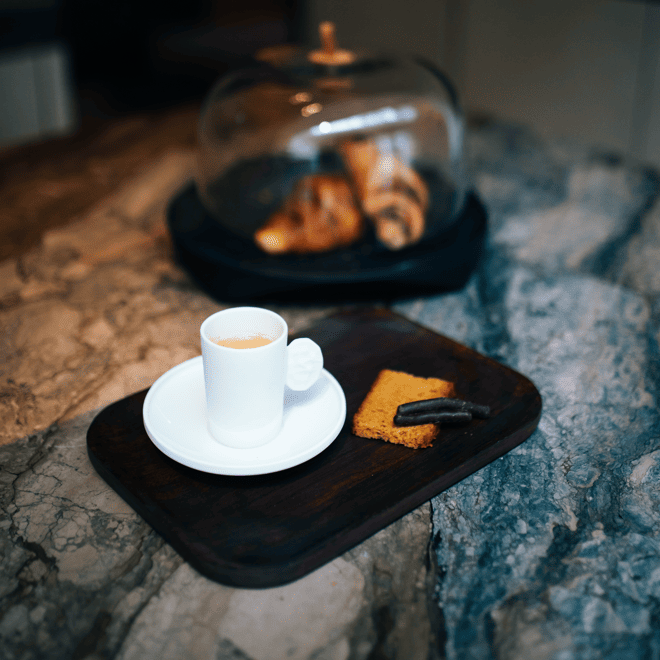LEGGERO Tasse & Untertasse - Espressotasse Set