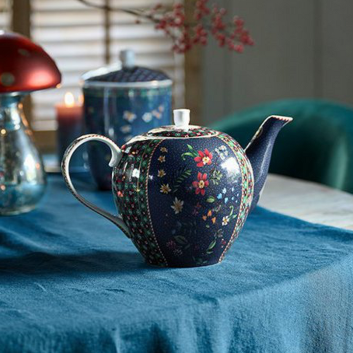 Teapot Berry Blues Blue 1.6ltr