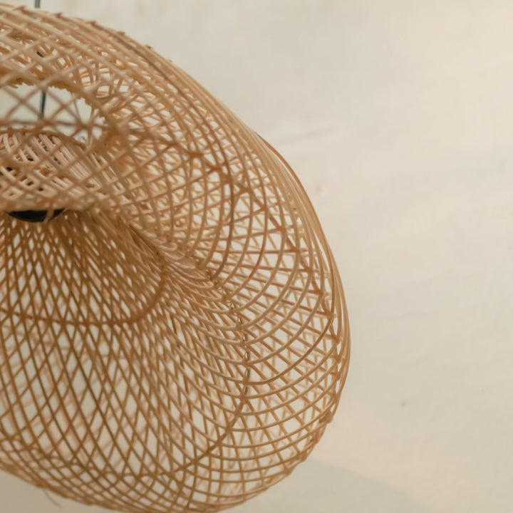 Handgefertigter Rattan-Lampenschirm PADMA - Hängelampe im Bohostil