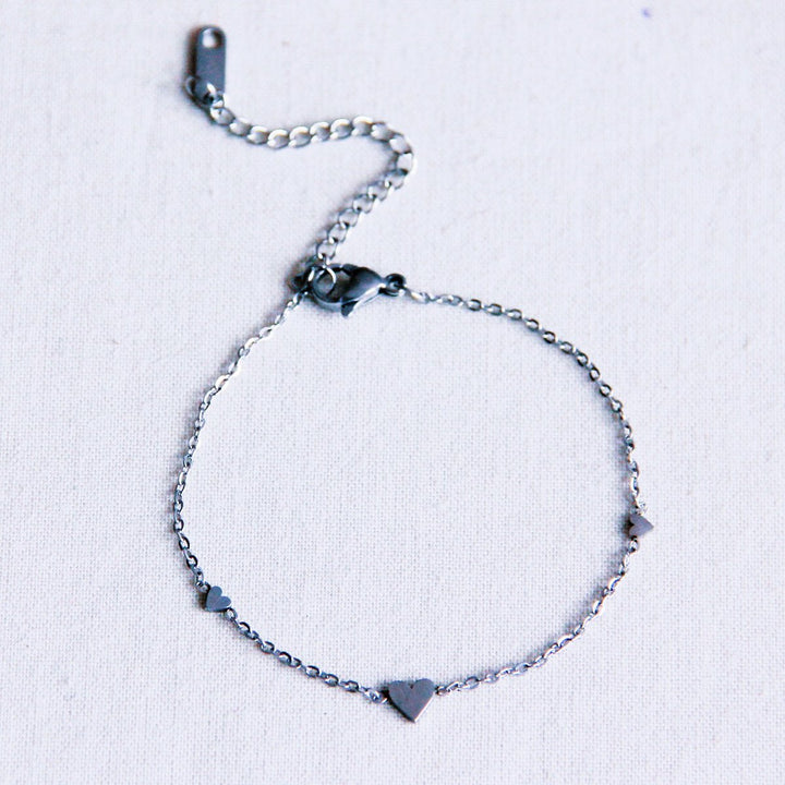Feines Armband mit 3 Mini-Herzen - Silber