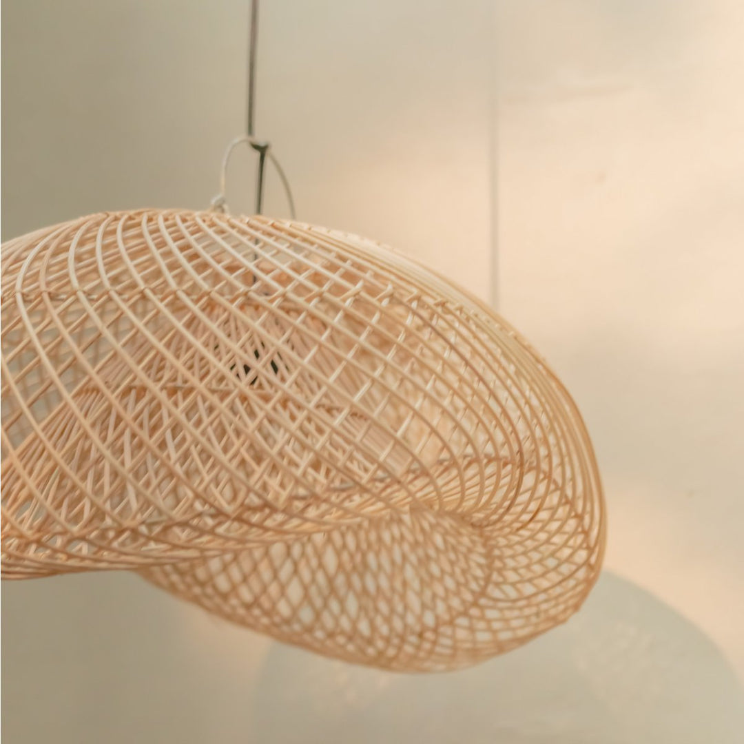 Handgefertigter Rattan-Lampenschirm PADMA - Hängelampe im Bohostil