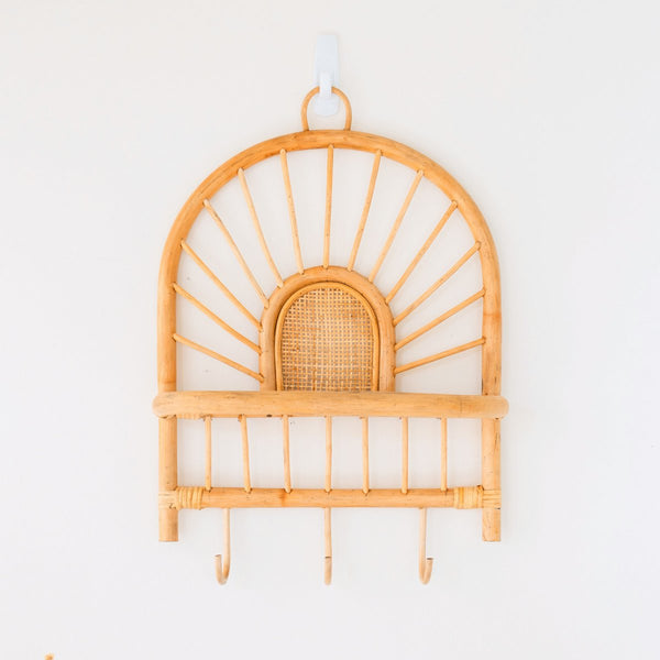 Garderobe BANTEN – Hängendes Boho-Regal mit Kleider- & Schlüsselhaken