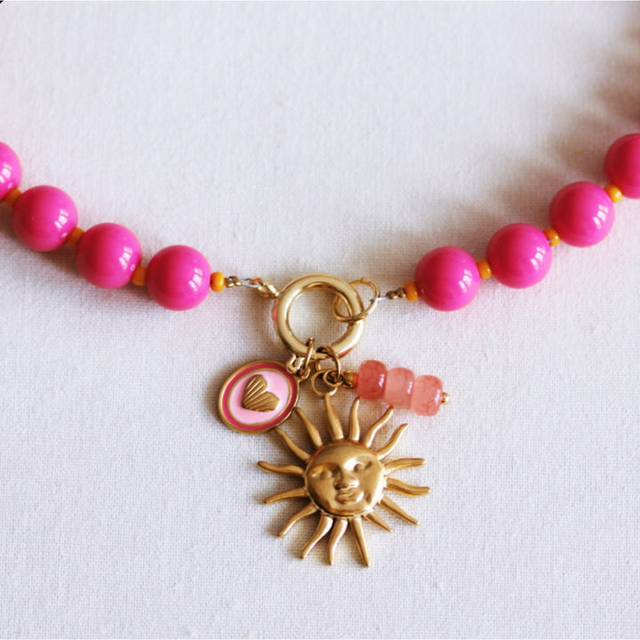 Halskette - Miyuki-Perlenkette XL - Fuchsia/Orange mit Charms