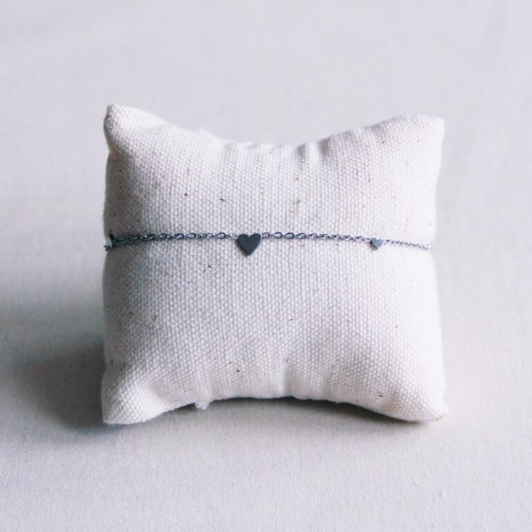 Feines Armband mit 3 Mini-Herzen - Silber