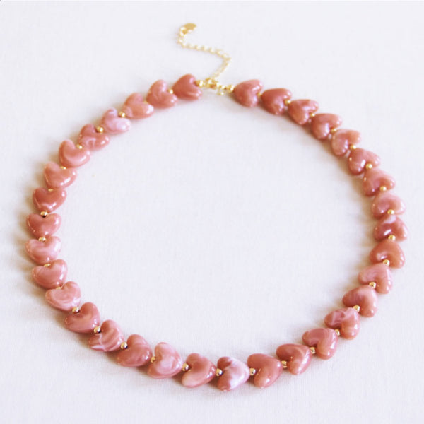 Halskette - Perlenkette HEARTS - Lachs