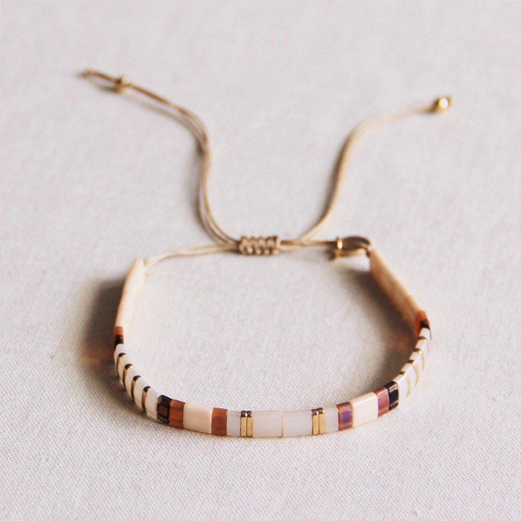 Tilabead Armband taupe/nude/vergoldet