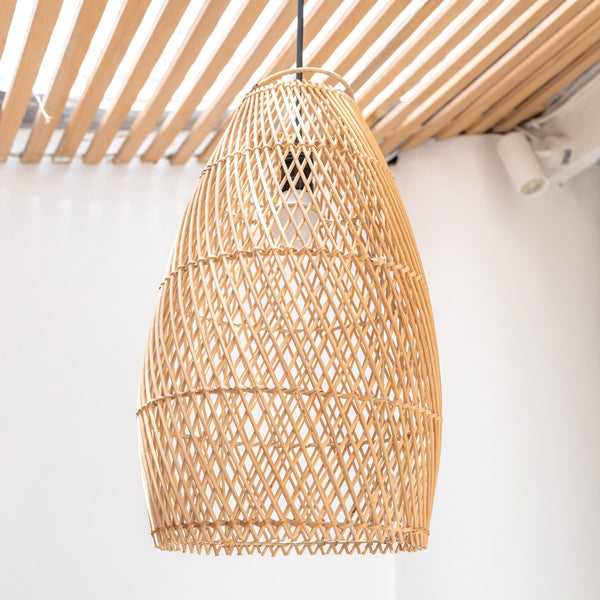 Handgefertigter Lampenschirm TABUNG - Boho Deko Lampe aus Rattan geflochten