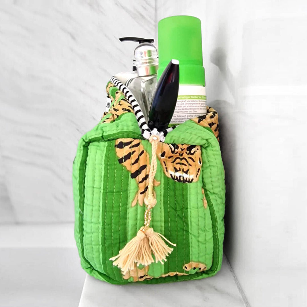 handgemachte Kosmetiktasche "poppy Tiger" green