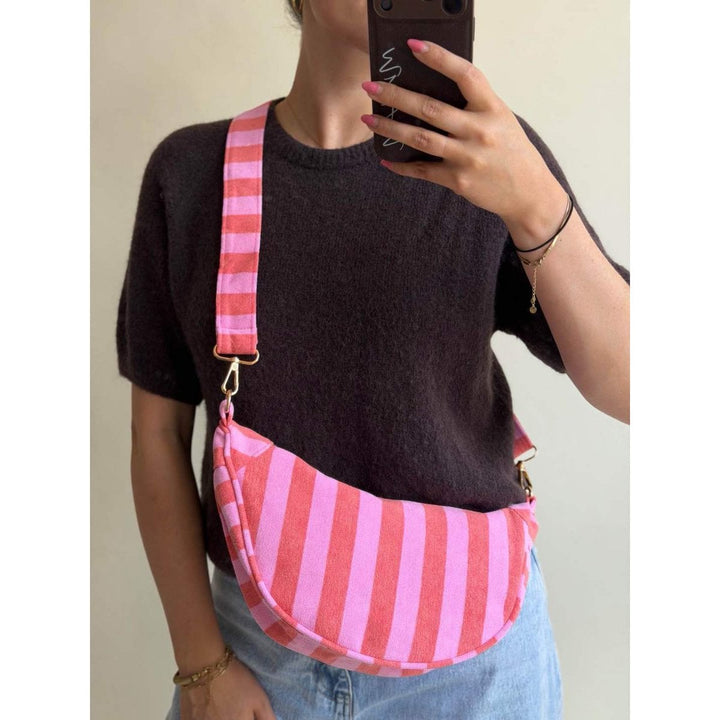 Crossbody Bag BELLE STRIPE - Halbmond Tasche