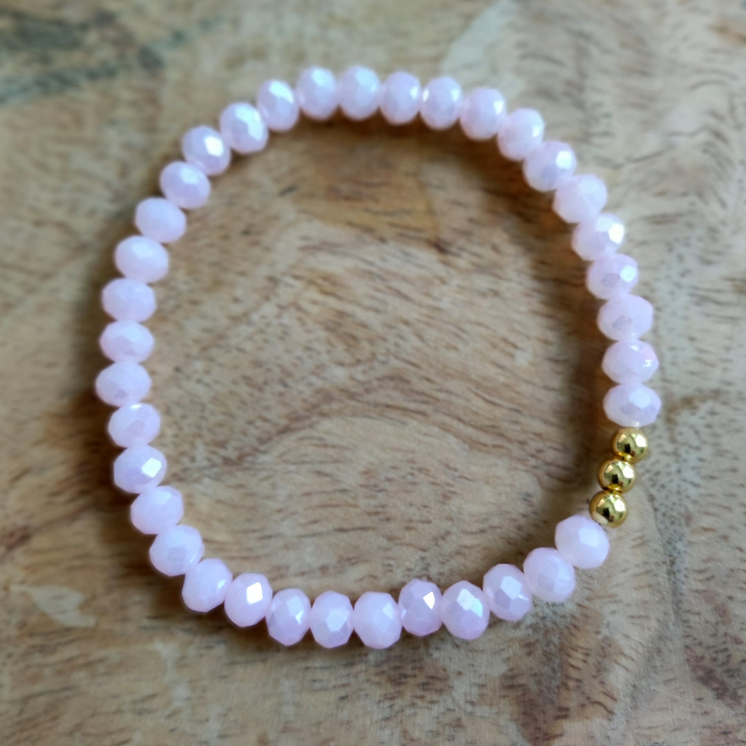 Armband mit hell rosa Perlen 8mm