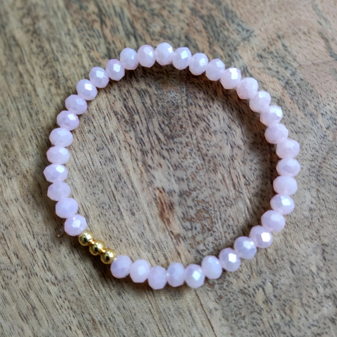 Armband mit hell lila Perlen 8mm