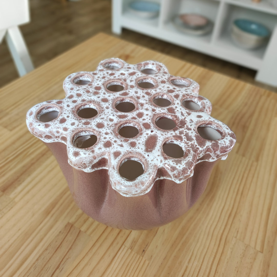 Kugelvase OKKI - altrosa-weiß